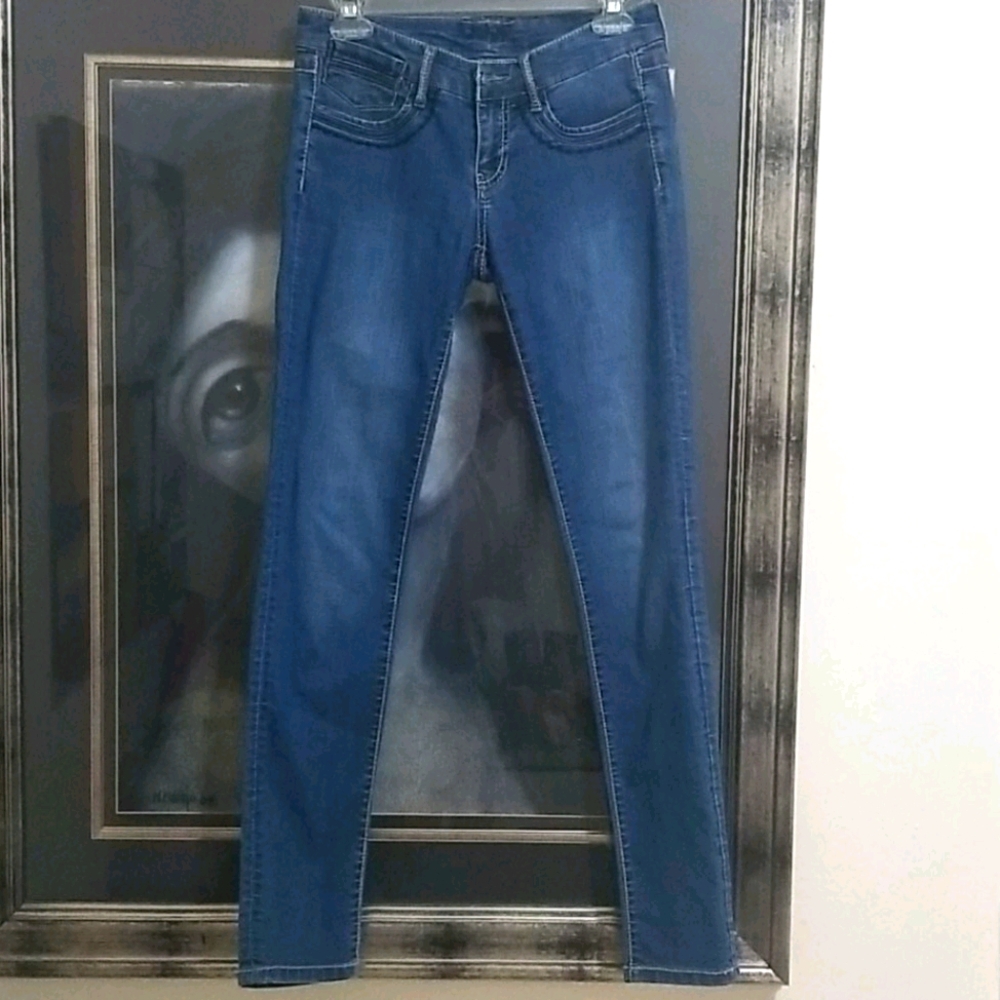 Bebe blue jean